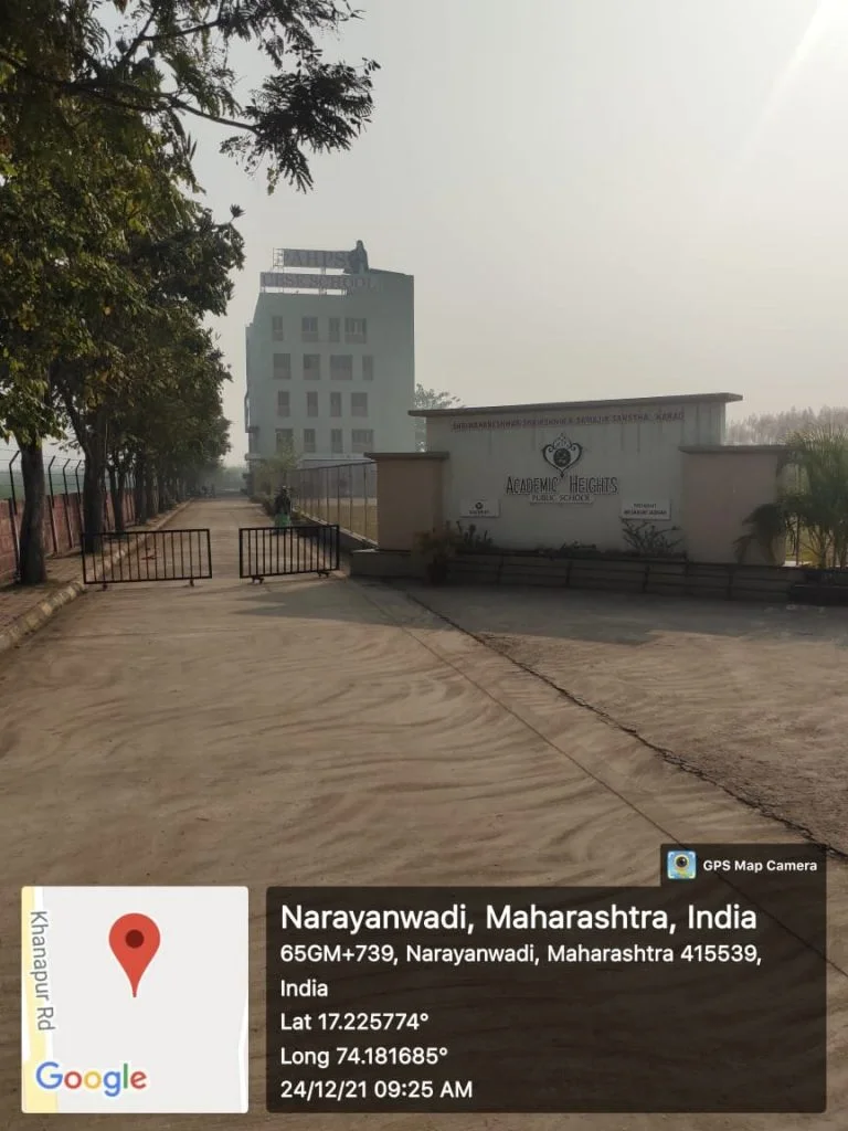 Karad-School-Building-home